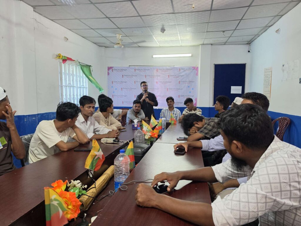 নিরাপত্তা ও ঐক্য নিয়ে প্রথমবার আলোচনায় বসলেন রোহিঙ্গা জেন-জির ক্যাম্প সমন্বয়কেরা নিরাপত্তা ও ঐক্য নিয়ে প্রথমবার আলোচনায় বসলেন রোহিঙ্গা জেন-জির ক্যাম্প সমন্বয়কেরা