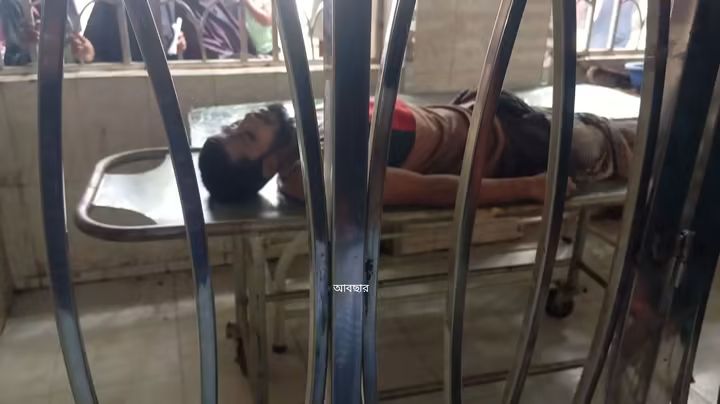 মহেশখালীতে চোর সন্দেহে যুবককে পিটিয়ে হত্যা; ভিডিও ভাইরাল