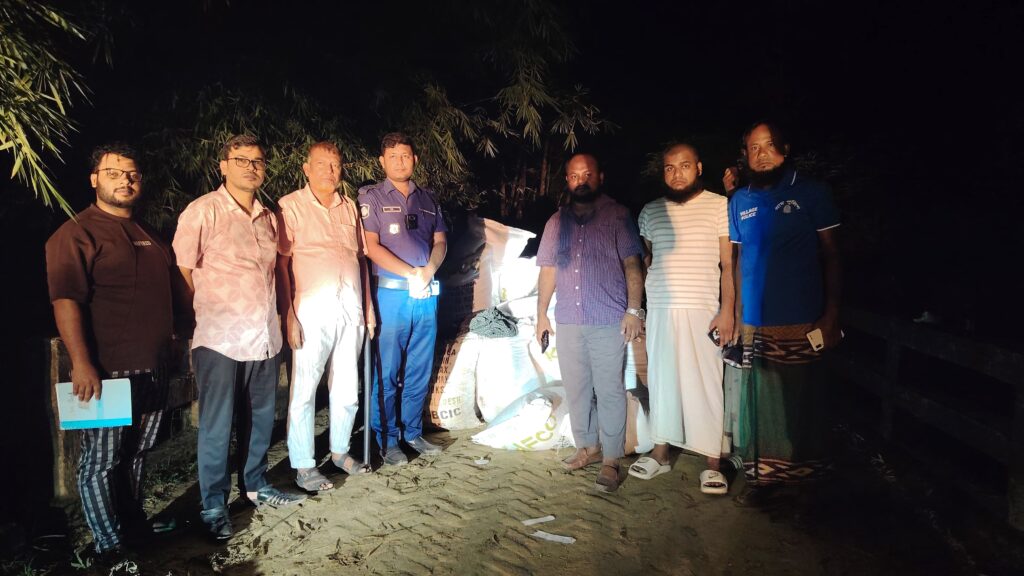 উখিয়ার পালংখালীতে ৭৭ বস্তা ইউরিয়া সার জব্দ উখিয়ার পালংখালীতে ৭৭ বস্তা ইউরিয়া সার জব্দ