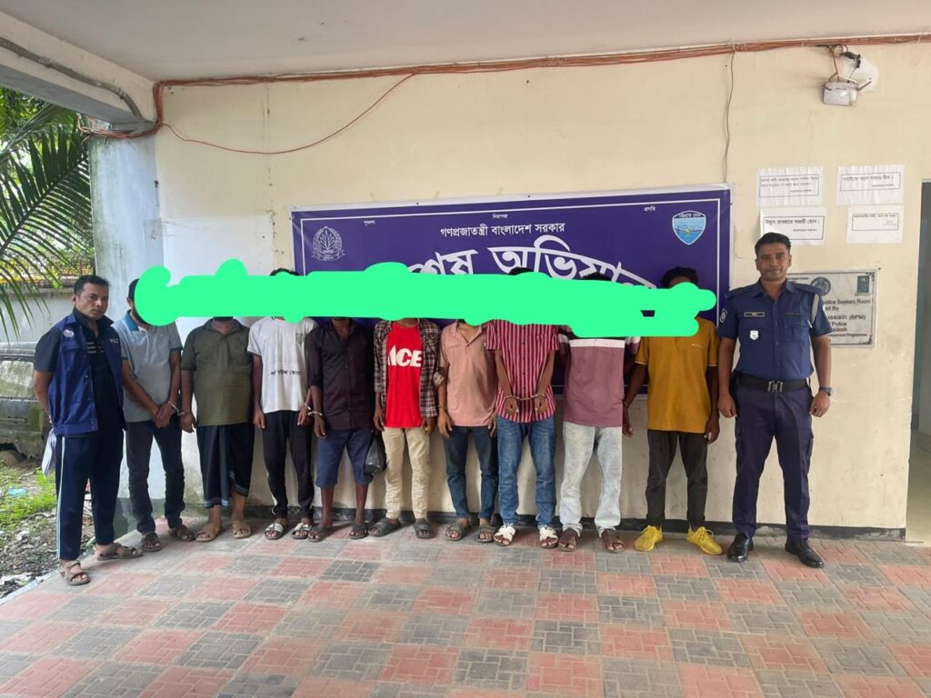 কক্সবাজারে পুলিশের অভিযানে ৯ জন গ্রেপ্তার, কিশোর গ্যাংয়ের ১০ সদস্য হেফাজতে কক্সবাজারে পুলিশের অভিযানে ৯ জন গ্রেপ্তার, কিশোর গ্যাংয়ের ১০ সদস্য হেফাজতে
