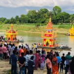 রামুতে প্রবারণা পূর্ণিমা: আকাশে ফানুস, বাঁকখালী নদীতে কল্পজাহাজ, ২০১২ সালের হামলার বিচার দাবি