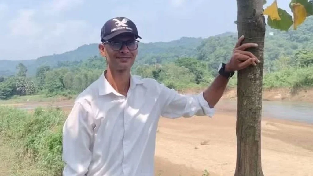 নেত্রকোনার সাংবাদিক আলিফ হত্যায় ৮ জনের বিরুদ্ধে মামলা: শরীরে মিললো ৬ গুলির চিহ্ন নেত্রকোনার সাংবাদিক আলিফ হত্যায় ৮ জনের বিরুদ্ধে মামলা: শরীরে মিললো ৬ গুলির চিহ্ন