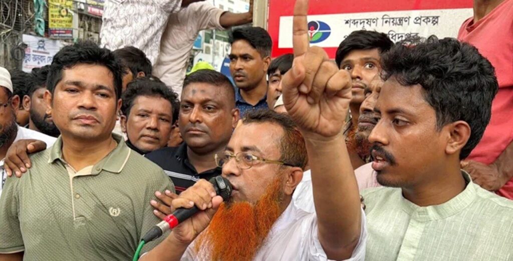 প্রধান সড়কে অটোরিকশা চলতে না দিলে রাজধানীর রাজপথ দখলের হুঁশিয়ারি চালকদের প্রধান সড়কে অটোরিকশা চলতে না দিলে রাজধানীর রাজপথ দখলের হুঁশিয়ারি চালকদের