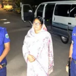 ভারতে পালানোর সময় বর্ডার থেকে আটক যুব মহিলা লীগ নেত্রী ভারতে পালানোর সময় বর্ডার থেকে আটক যুব মহিলা লীগ নেত্রী