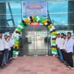 ৯৬৫ যাত্রী নিয়ে প্রথমবার কক্সবাজারে পৌঁছাল মহানগর এক্সপ্রেস ৯৬৫ যাত্রী নিয়ে প্রথমবার কক্সবাজারে পৌঁছাল মহানগর এক্সপ্রেস